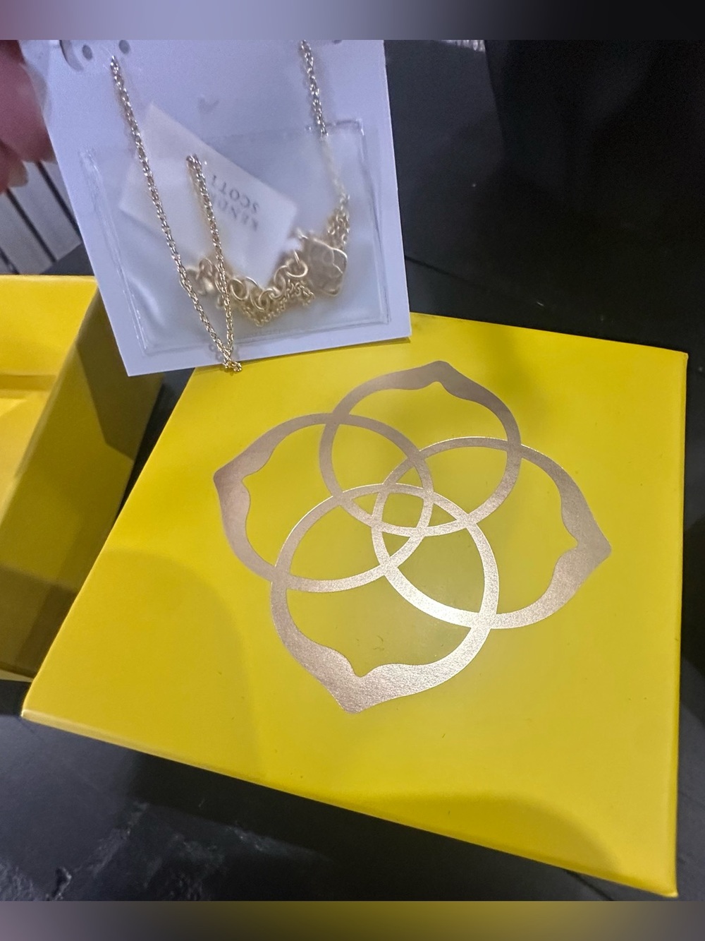 Kendra Scott Cubic Zirconia Oval Elisa Luxe Pendant Necklace - Picture 2 of 5